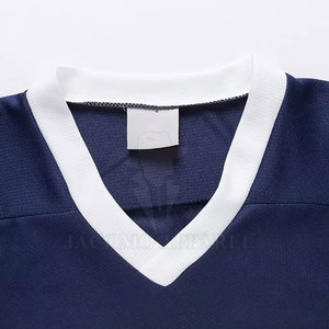 Maillot de hockey sur glace personnalisé en gros avec un matériau doux et respirant pour les équipes extérieures et les uniformes de club - Product Image 3