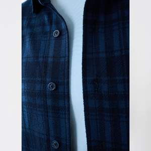 เสื้อเชิ้ตผ้าแฟลนเนลผู้ชายคุณภาพสูงแบบสั่งทำพิเศษ ระบายอากาศได้ดี สวมใส่สบาย เหมาะสำหรับฤดูร้อน แขนยาว ติดกระดุม ป้องกันรอยยับ - Product Image 3