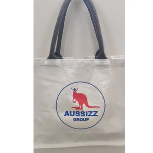 Bolsa de Mano Grande de Lona 100% Ecológica para Mujer, con Logotipo Personalizado, Reutilizable, Plegable, con Cierre de Cremallera y Asas Negras - Product Image 6