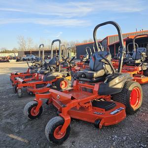 Tracteur de pelouse diesel Kubota haut de gamme G261 avec tondeuse montée au milieu, bac de ramassage de 1,22 m, coupe-herbe électrique agricole - Product Image 4