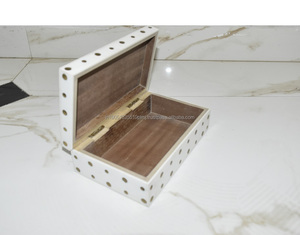 Boîte de rangement de bijoux rectangulaire en bois de luxe personnalisée, incrustation en laiton et résine, vente chaude - Product Image 2