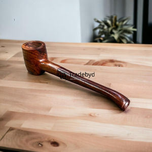 Pipe à tabac en bois naturel écologique moderne de qualité supérieure, fabriquée à la main par Tradebyd - Product Image 4