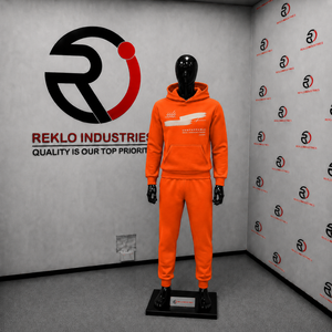 Conjunto Deportivo con Capucha para Hombre, Color Naranja, Manga Larga, Sudadera y Pantalones de Algodón Transpirable con Diseño Estampado en la Parte Delantera - Product Image 3