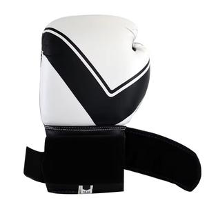 Gants de boxe en cuir PU personnalisables en gros avec évacuation de l'humidité et fermeture à lacets pour l'entraînement MMA et l'utilisation sur sac de frappe - Product Image 5