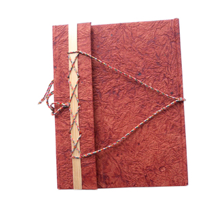 สมุดบันทึกปกแข็งแบบเป็นมิตรกับสิ่งแวดล้อม สีครีม ปรับแต่งได้ พร้อมกระดาษหนัง - Product Image 1