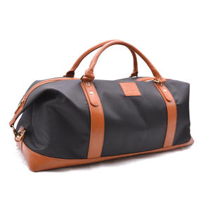 Sacs de voyage week-end pour hommes en cuir PU marron et noir haut de gamme, grands sacs de sport en cuir végétalien pour hommes - Product Image 2