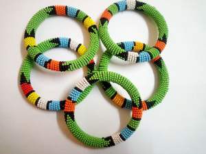 Ensemble de bracelets épais et ronds en perles de rocaille orange et jaunes, bijoux ethniques pour femmes, vente en gros d'accessoires - Product Image 2