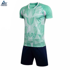 Uniforme de Fútbol para Hombre 2026, Diseño Único, Servicio OEM, Hecho en Pakistán, Impresión Sublimada, Alta Calidad, Buena Venta - Product Image 2