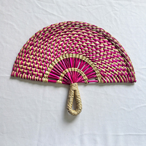 Éventail en jonc de mer fait main en gros, tissé naturellement, à tenir à la main et à suspendre au mur, du Vietnam, pour décoration de mariage bohème, de fête et d'événements - Product Image 5