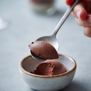 Ensemble de couverts en acier inoxydable avec finition argentée, manches courbes élégantes, couverts raffinés pour la cuisine, la table et les dîners de luxe - Product Image 4