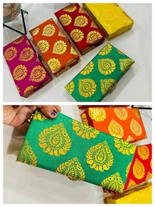 Bolso de mano de brocado de seda cruda hecho a mano y caja de regalo festiva Shubh Labh, conjunto combinado para bodas indias y Mehndi nupcial - Product Image 3
