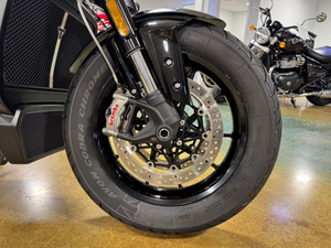 Revendeurs de Confiance pour Moto Triumph Rocket 3 Storms R 2458cc 2025 à Vendre - Product Image 2