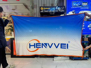 ธงติดกระจกรถยนต์ ธงโฆษณาส่งเสริมการขาย พร้อมเสาพลาสติก ทำจากโพลีเอสเตอร์ มีขนาดสั่งทำได้ รับผลิตแบบ OEM ODM - Product Image 3