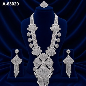 Parure de bijoux tendance pour femme en zircon ethnique, avec long pendentif et boucles d'oreilles plaquées argent, pour fiançailles, anniversaire, mariage A-63028 - Product Image 2