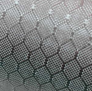Tissu en fibre de carbone nid d'abeille 3k 240gsm - Product Image 2