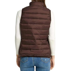 Chaleco Acolchado para Mujer, Diseño Premium, Protección Contra el Viento, Color Único, Fabricante al por Mayor - Product Image 4