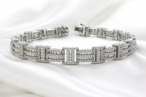 Good Quality Moissanite Hiphop Bracelet Jewelry Accessory for <b>Men</b> Women Wedding and Party Wear Available At Affordable Price - Product Image 4