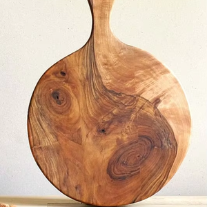 Tabla de Cortar de Madera Personalizada Fabricada en India, con Asa, Ecológica y Duradera para Bodas - Product Image 3