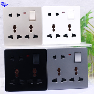 Prise murale universelle TEP LM6 avec 4 interrupteurs, 2 ports USB-C, charge rapide, IP20, 13A/250V, durable pour la maison, l'hôtel, le bureau - Product Image 2