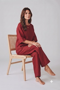 Ensemble deux pièces en coton extensible uni respirant, haut à col rond long et pantalon évasé, coupe ample avec poches, pour un usage quotidien décontracté - Product Image 4