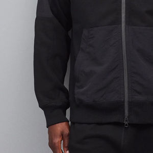 Hoodie Homme Confortable et Léger, Chaleur Optimale avec un Style Décontracté Moderne pour un Look Quotidien, Fermeture Éclair Incluse - Product Image 3