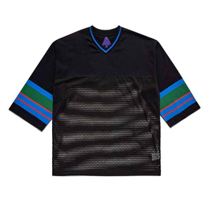 Maillot de football noir en mesh pour homme, col en V, manches trois quarts, rayé, respirant, sublimé, coupe classique adulte - Product Image 1
