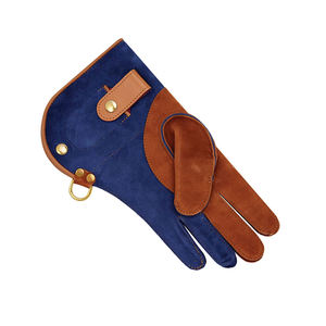 Guantes de Cetrería de Alta Calidad, una Combinación Única de Cuero Vacuno y Piel de Halcón - Product Image 2