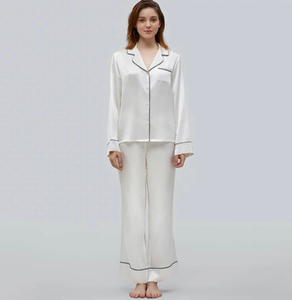 Conjunto de Pijama de Seda para Mujer, Sexy, con Bordado a Máquina, Manga Larga, Logotipo Frontal, 100% Seda Natural - Product Image 1