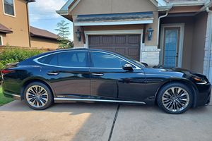 OFFRE JUSTE 2019 L S 500H AWD - Product Image 4
