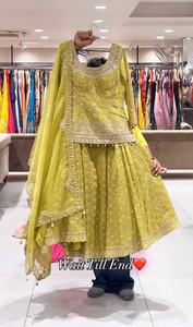 Nouvel ensemble exclusif indien pour femme, comprenant un Lehenga Choli en Georgette à broderies lourdes, séchage rapide, style traditionnel, pour mariage, avec Dupatta - Product Image 2