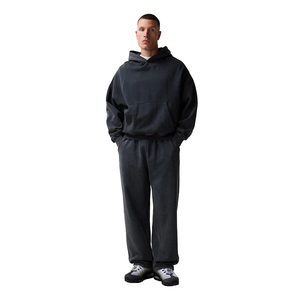 Ensemble de survêtement gris foncé à capuche pour homme, coupe ample, en coton, avec pantalon et sweat-shirt, décontracté, pour l'automne, couleur unie, poches latérales - Product Image 2