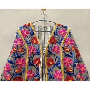 Veste en coton brodée Suzani faite à la main pour femme, manteau d'hiver léger et bohème matelassé, robe courte en lin rayé, cadeau - Product Image 3