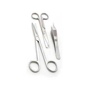 Chirurgie vétérinaire professionnelle : procédure de stérilisation avec porte-aiguille Olsen Hegar pour un contrôle précis des instruments de suture - Product Image 6
