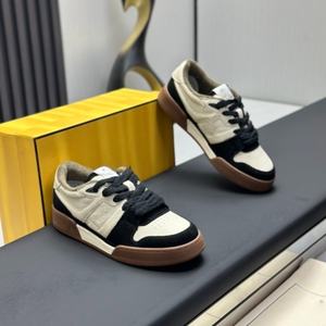รองเท้าผ้าใบลำลองแฟชั่นดีไซเนอร์ คูตูร์ โลโก้  ทันสมัย คุณภาพสูง หลากหลายรุ่น หนังวัว  แบบผูกเชือก - Product Image 1