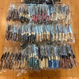 Lot de couteaux de chasse Damas mixtes avec étui – Livraison immédiate, stock disponible, vente en gros uniquement, option de sélection et d'assemblage de couteaux - Product Image 4