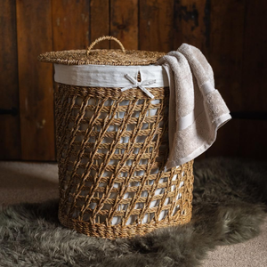 Cesto de ropa de mimbre tejido con tapa y forro extraíble para dormitorio, baño, de Vietnam - Product Image 2
