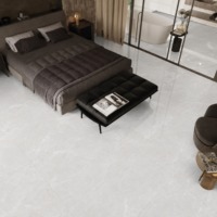 Carreaux de sol et de mur en porcelaine blanche effet marbre brillant Tivola Bianco 600x1200mm, veinage blanc premium, antidérapants pour salle de bain