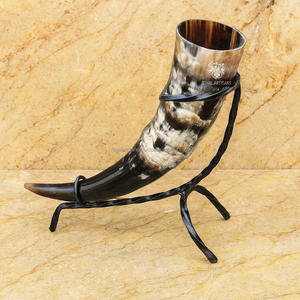 Taza de cuerno para beber vikingo de artesanos reales con borde de latón Taza de cuerno de búfalo natural hecha a mano Jarra de cerveza nórdica medieval - Product Image 5