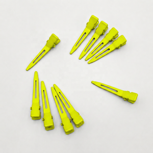 Pinces à extensions capillaires bleues en acier inoxydable pour tissages à clipser et mèches à coudre – Outils d'extension capillaire - Product Image 5