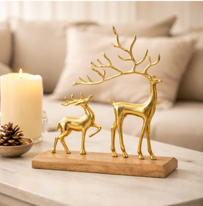 Statues de rennes dorées haut de gamme en gros, artisanat moderne minimaliste, cerf et veau en aluminium, décoration pour cheminée et salon - Product Image 3