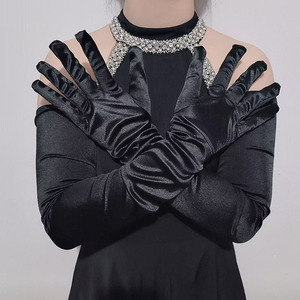 Gants de soirée en satin extensible brillant de 70 cm de long, longueur opéra - Product Image 4