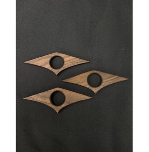Marcador de Páginas de Madera con Clip para el Pulgar, Marcador de Lectura Grabado Personalizado, Marcador de Libros Tallado, Regalo - Product Image 1
