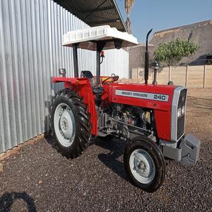 มีรถแทรกเตอร์ขนาดเล็ก Massey Ferguson MF 240 50 แรงม้า พร้อมส่งด่วน  พร้อมปั๊มเกียร์คุณภาพดี ขายส่ง ราคาพิเศษ คุณภาพแท้ - Product Image 4