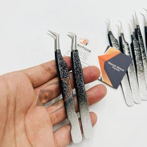 Pince à épiler en acier inoxydable de haute qualité pour extensions de cils Logo privé testé Conseils de volume - Product Image 2