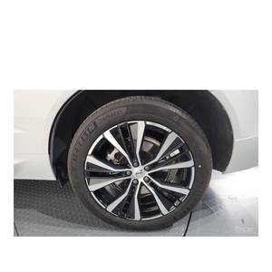 Volvo XC60 B6 Ultimate 2023 con Caja de Cambios Automática, Asientos de Cuero, Cámara Trasera, Volante a la Izquierda - 61,620 km - Product Image 5