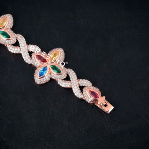 สร้อยข้อมือลายโคลเวอร์หลากสีสันขายดี ประดับเพชรคิวบาแบบฮิปฮอป  ทำจากเงินแท้ 925  ฝังเพชรแล็บโกรว์ สำหรับผู้ชาย - Product Image 2