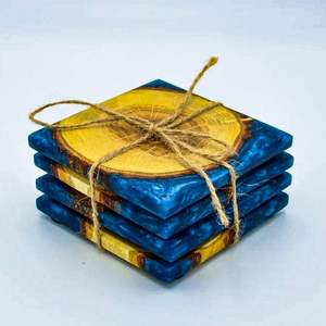 Posavasos de madera de roble premium con epoxi azul, posavasos cuadrados de madera para bebidas, posavasos perfectos para tazas, decoración para el hogar y la cocina. - Product Image 4