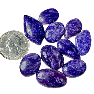 Charoite naturelle de qualité supérieure, cabochon violet, pierre précieuse Charoite en vrac pour bague ou pendentif - Product Image 1