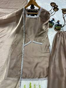 Ensemble Kurti Sharara élégant avec dupatta pour femme – Tenue ethnique de créateur pour les fêtes, avec broderies minimalistes et tissu doux - Product Image 6