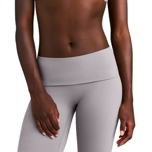 Leggings 3/4 pour femmes, taille haute, coupe courte, pantalon de yoga extensible et confortable, vêtements de sport, tenue de fitness, personnalisable OEM ODM - Product Image 3